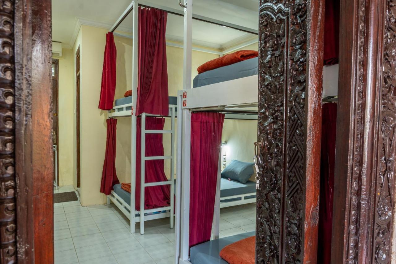 Maharani Hostel Убуд Экстерьер фото